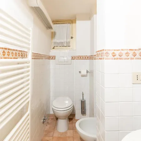 Il Gallo - Charming Apt In The Heart Of Lucca Exterior photo